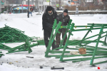 До Нового года почти 2 месяца: в Архангельске устанавливают городскую ёлку