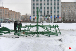 До Нового года почти 2 месяца: в Архангельске устанавливают городскую ёлку