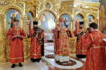 Митрополит Корнилий совершил всенощное бдение в канун праздника святой великомученицы Варвары