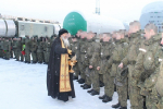 Воины помолились перед запуском ракеты на космодроме Плесецк