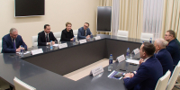 Александр Цыбульский провел встречу с председателем Комитета Госдумы РФ по развитию Дальнего Востока и Арктики Николаем Харитоновым - Пресс-центр Правительства