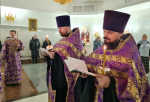 Митрополит Корнилий совершил заупокойное богослужение в канун четвертой великопостной субботы