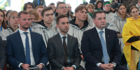Александр Цыбульский и Максим Древаль приняли участие в пленарном заседании форума «Земляне» - Пресс-центр Правительства