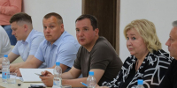 Александр Цыбульский провел встречу с депутатами и общественниками Вельского района - Единая Россия