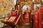 Митрополит Корнилий совершил Божественную литургию в праздник святой великомученицы Варвары
