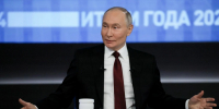 Путин не был серьезным всю прямую линию, а даже позволил себе пошутить | Источник: Артём Устюжанин / MSK1.RU - 29.Ru
