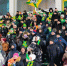 Поддержать «Водник» приходят болельщики всех возрастов | Источник: Анна Лоскутова - 29.Ru
