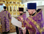 Митрополит Корнилий совершил заупокойное богослужение в канун третьей великопостной субботы