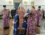 Митрополит Корнилий совершил заупокойное богослужение в канун четвертой великопостной субботы