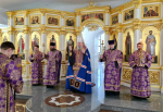 Митрополит Корнилий совершил заупокойное богослужение в канун четвертой великопостной субботы