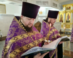 Митрополит Корнилий совершил заупокойное богослужение в канун четвертой великопостной субботы