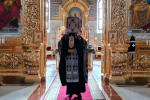 Митрополит Корнилий совершил в Михаило-Архангельском соборе богослужение Страстной пятницы с выносом Плащаницы