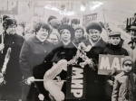 А это уже 80-е. Всем известные лозунги. «Мир!» «Труд»! «Май»! | Источник: Полина Карпович