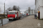 В Архангельске сотрудники МЧС России приняли участие в межведомственных пожарно-тактических учениях на объекте Росгвардии