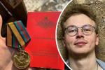 Фото с наградой Берг выложил в Сеть  | Источник: Спидран СВО / T.me