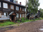 В Архангельске пожарные отстояли многоквартирный дом от огня