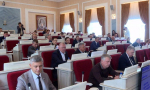 Депутаты регионального Собрания собрались сегодня на внеочередную сессию